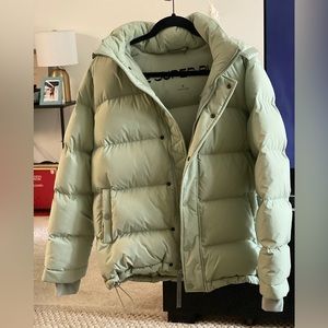 Aritzia superpuff jacket